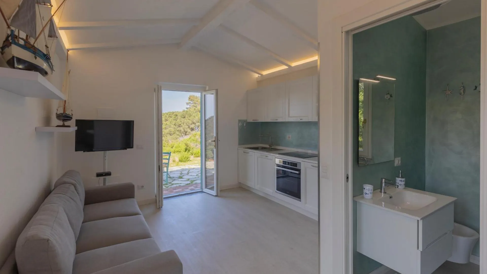Holiday home Appartamento Il Nespolo - Helloelba Patresi Italy